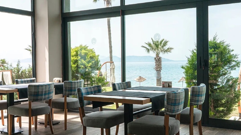 MAIA Luxury Beach Hotel & Spa 36/50