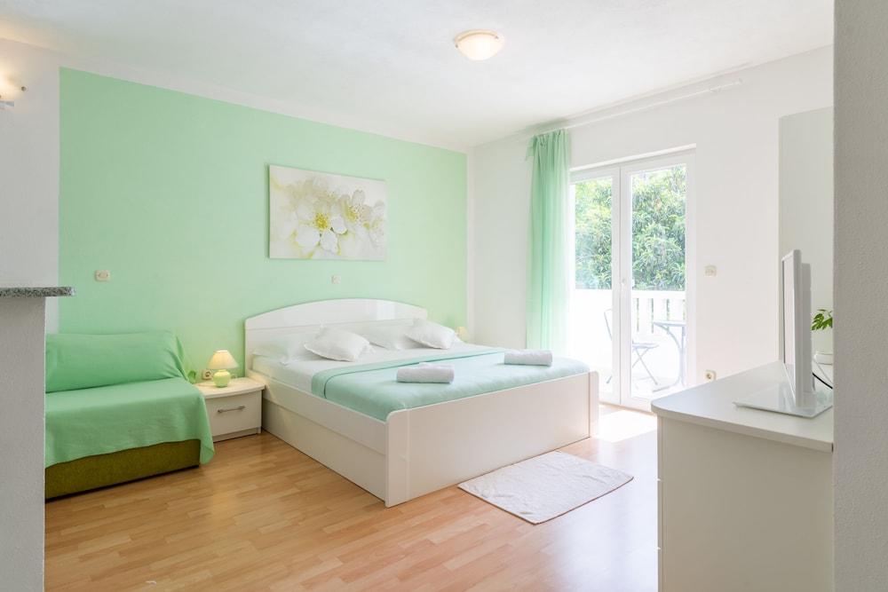 Apartmani Nikolina 22/50