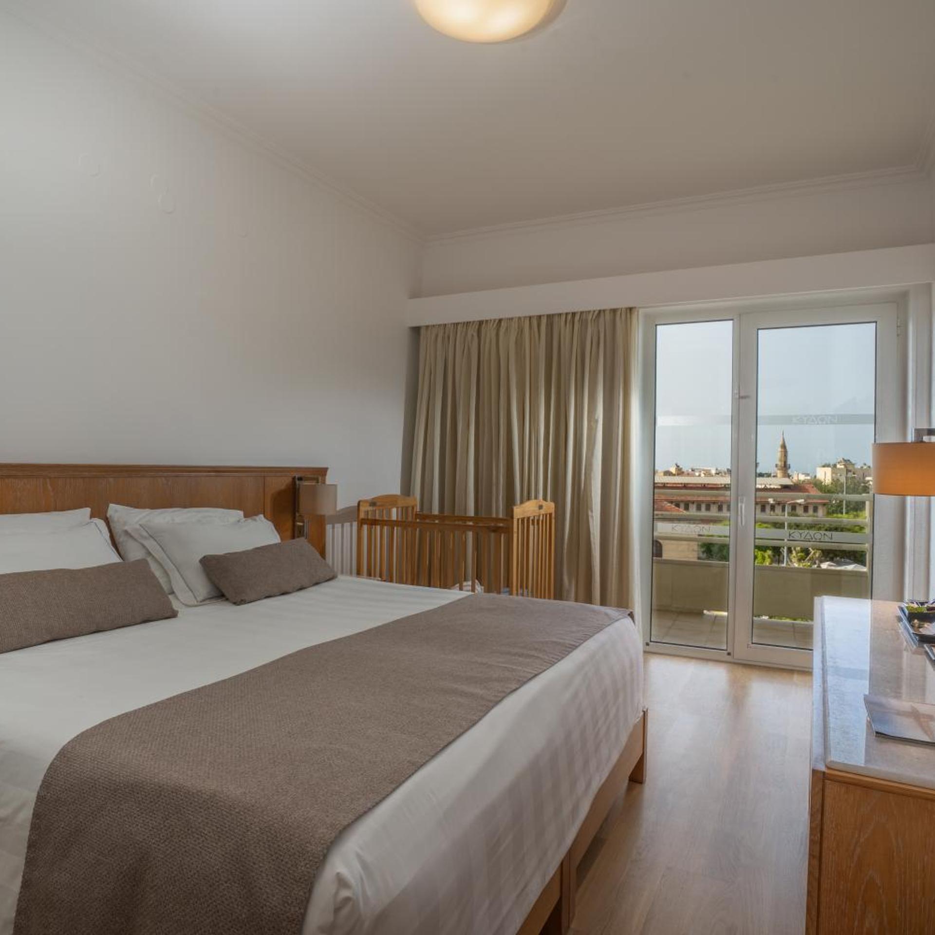 SUPERIOR, DOUBLE OR TWIN BED, OLD TOWN VIEW