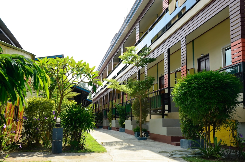 CHONGKHAO RESORT 37/48