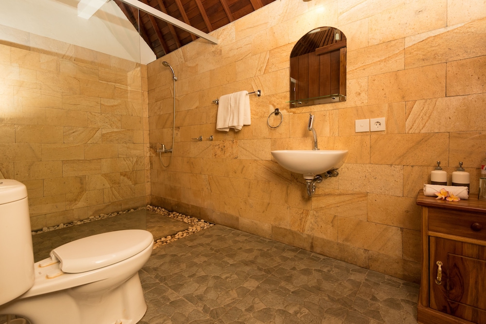 Naja Private Villa 16/17