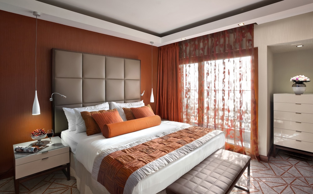 1 BEDROOM, SUITE, SEA VIEW