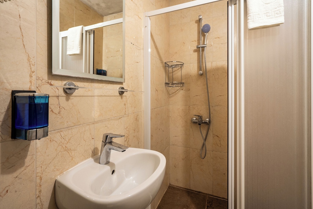 Cihangir Palace Hotel 67/69