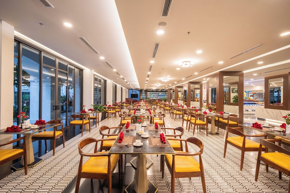 Senna Hue Hotel 38/50