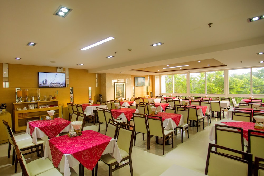 Dendro Hotel 33/39