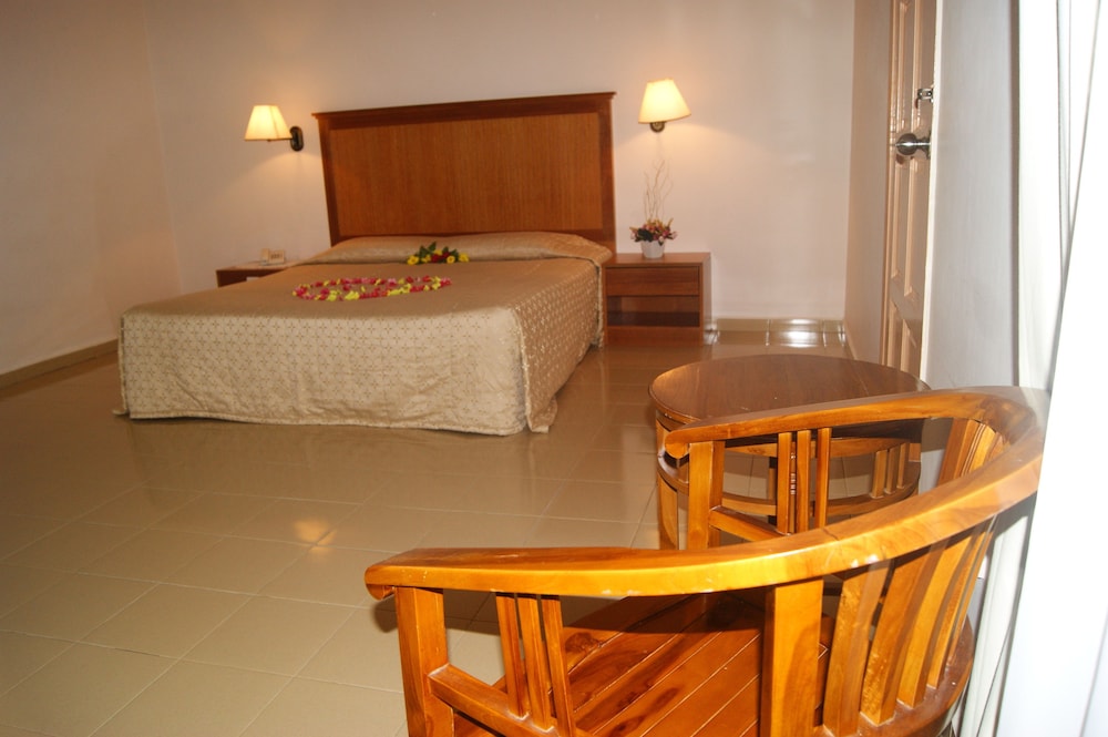 Rompin Beach Resorts 5/39