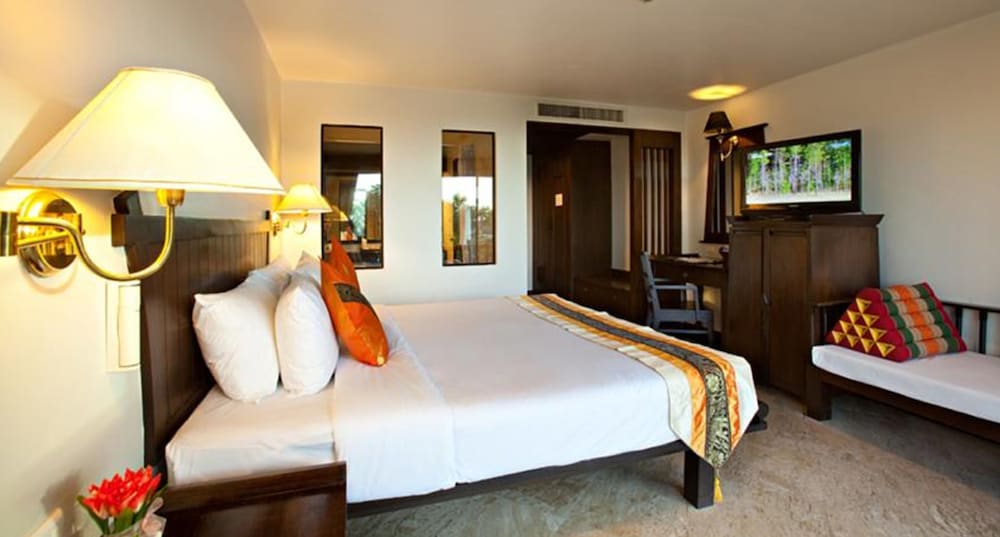 C N Resort And Spa 19/44
