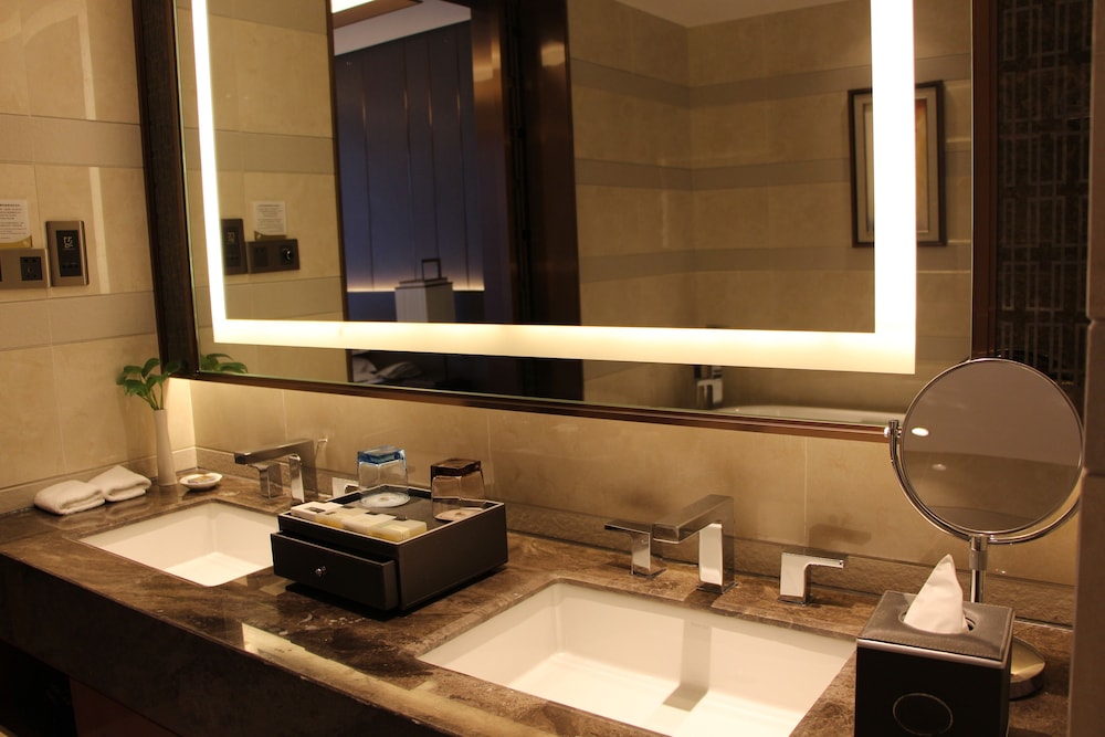 Golden Eagle Summit Hotel Yancheng 91/98