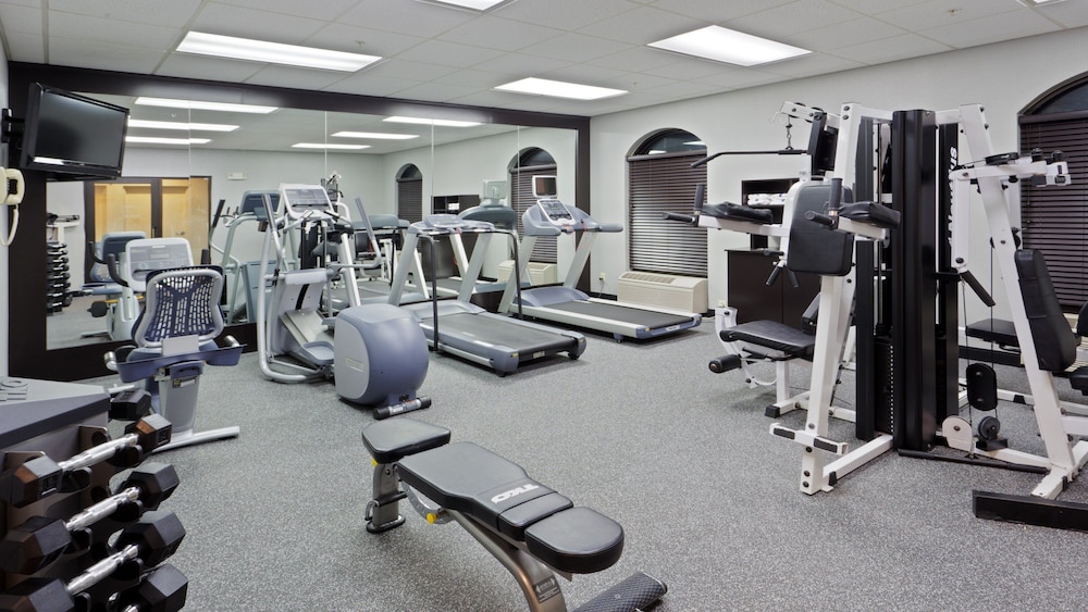 Holiday Inn Express Hotel And Suites Dover 34/60