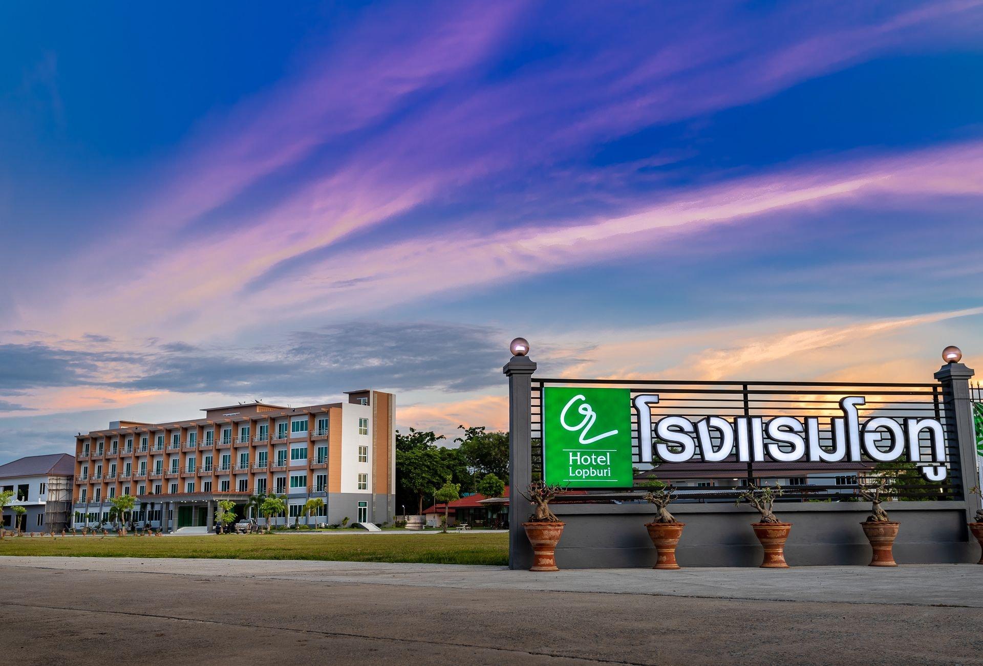 O2 Hotel Lopburi 2/15
