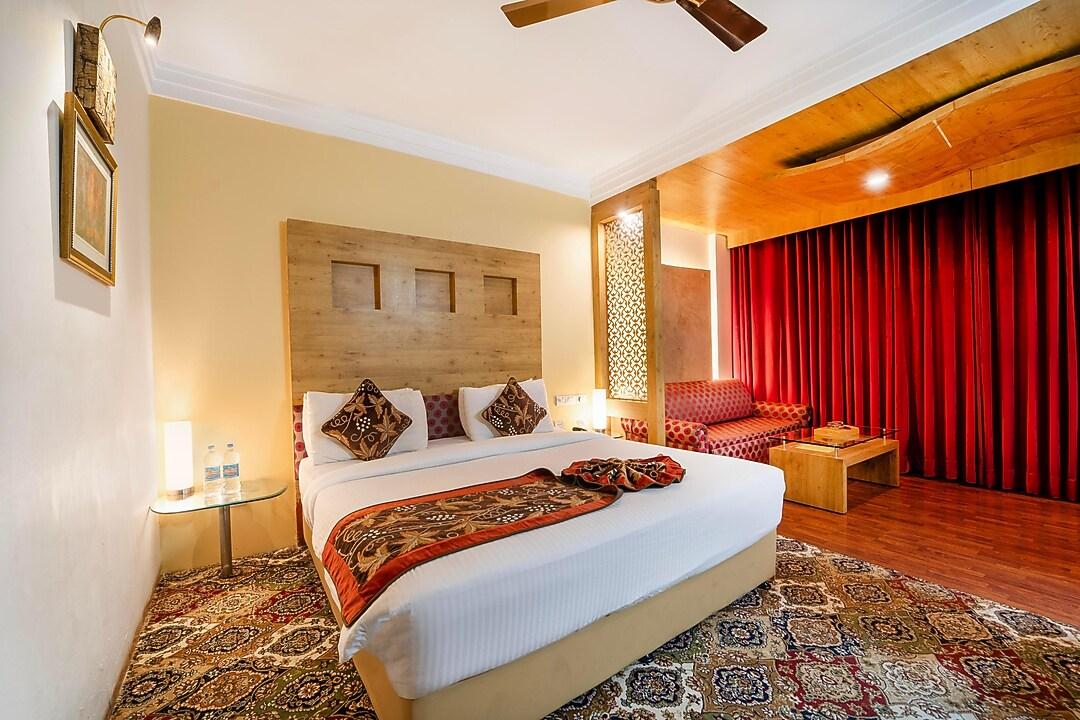 Premium, Double or Twin Bed