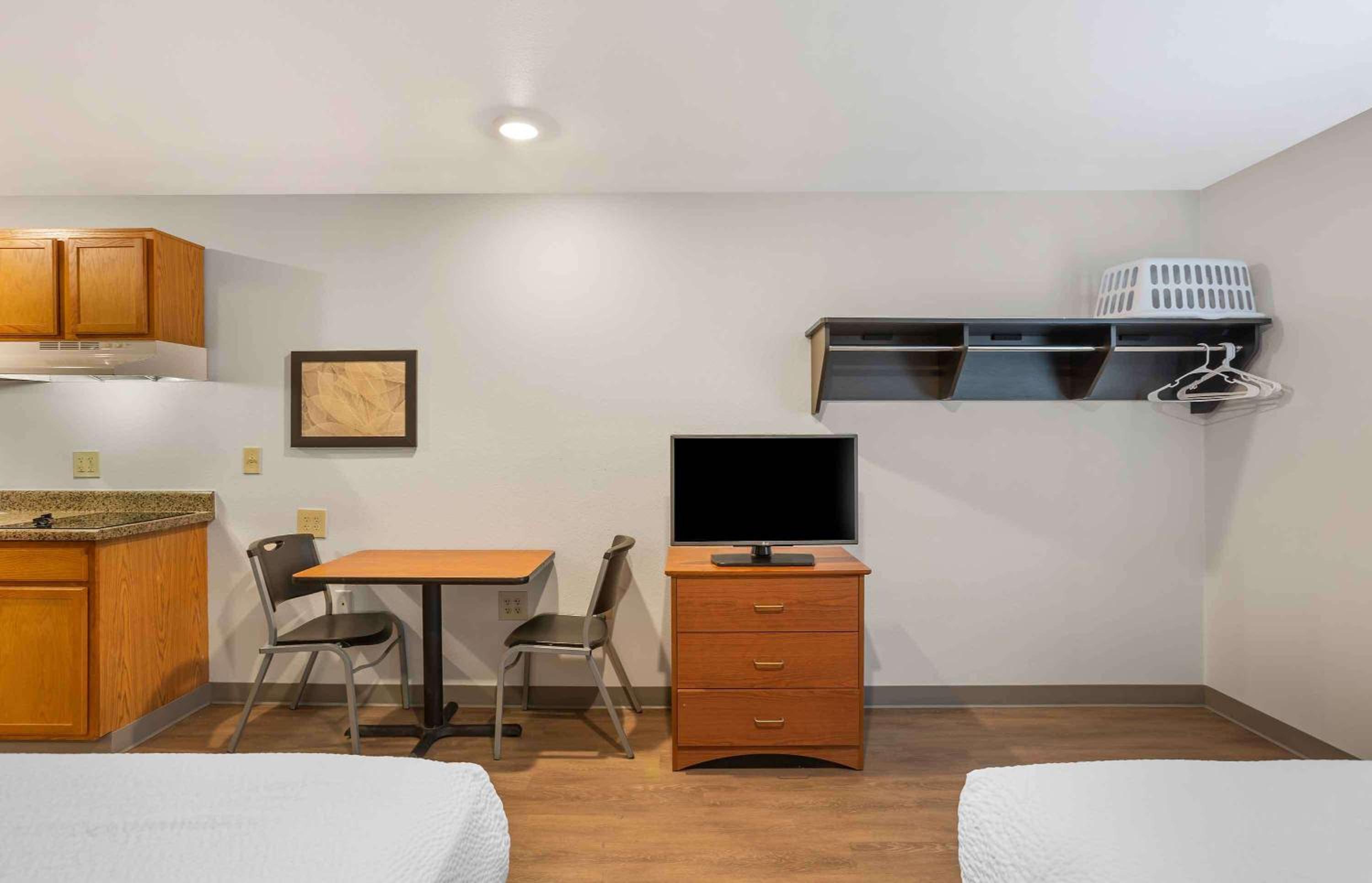 غرفة بسريرين مزدوجين، Extended Stay America Select Suites - Springfield - South - Battlefield 3/5