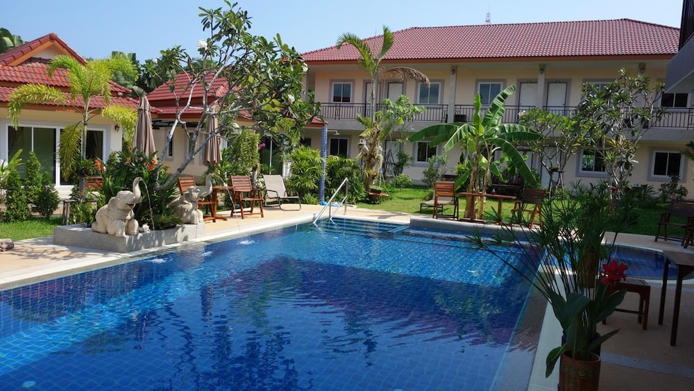 Baan Sooksiri Bangsaray 7/58