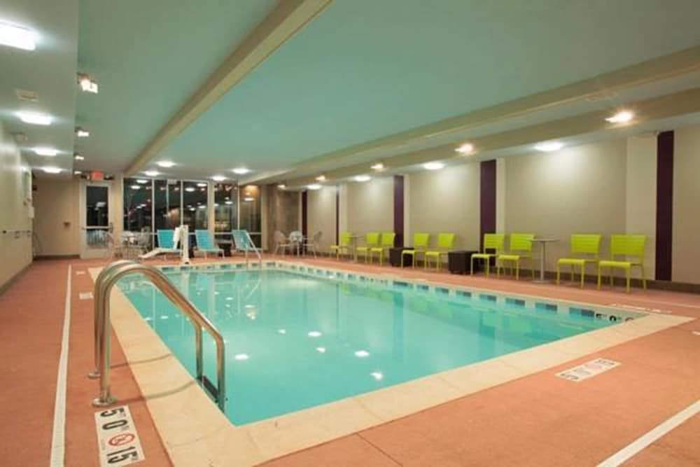 swimming pool spa