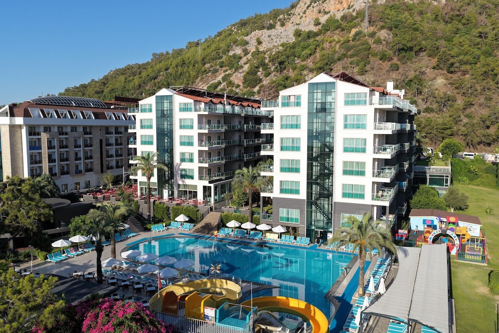 Grand Ring Hotel in KEMER