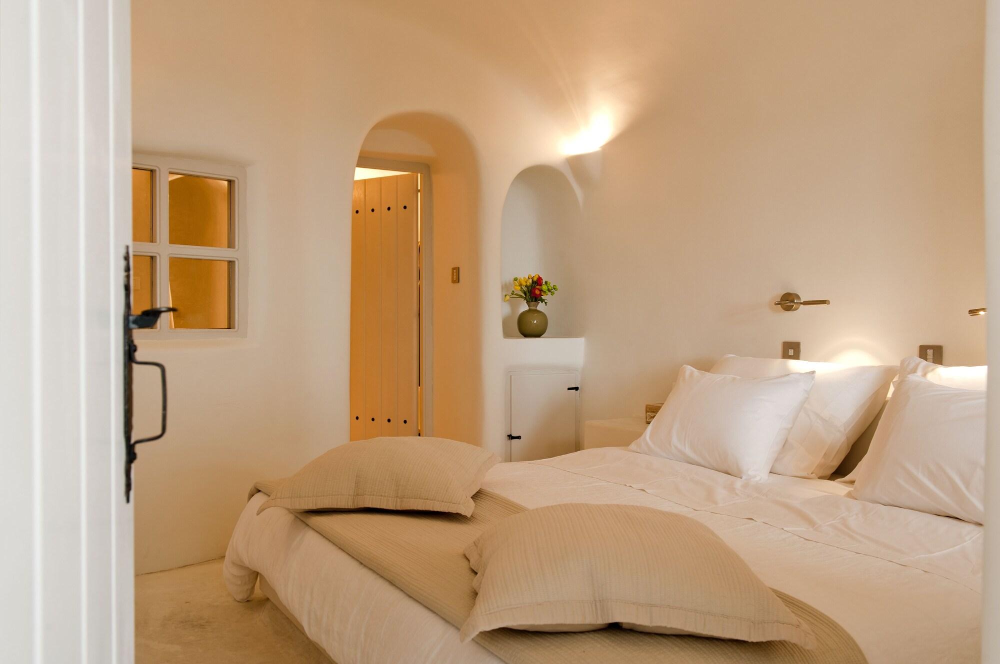 Suite, Pool Front, Caldera View, Hot Tub