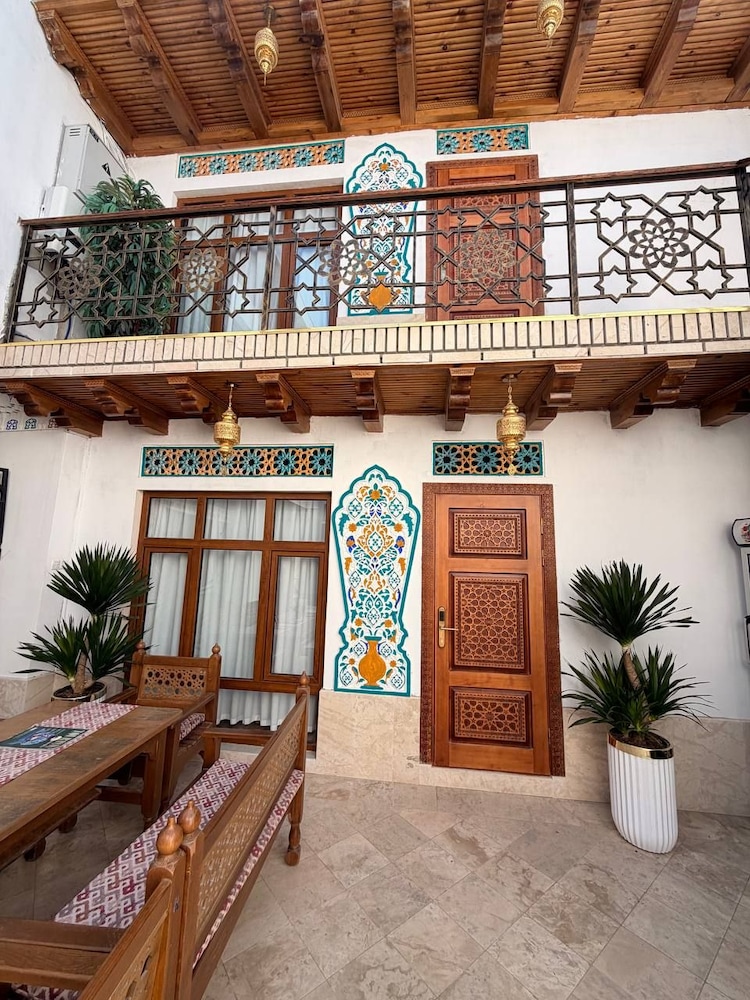 Bukhara Baraka Hotel 34/46