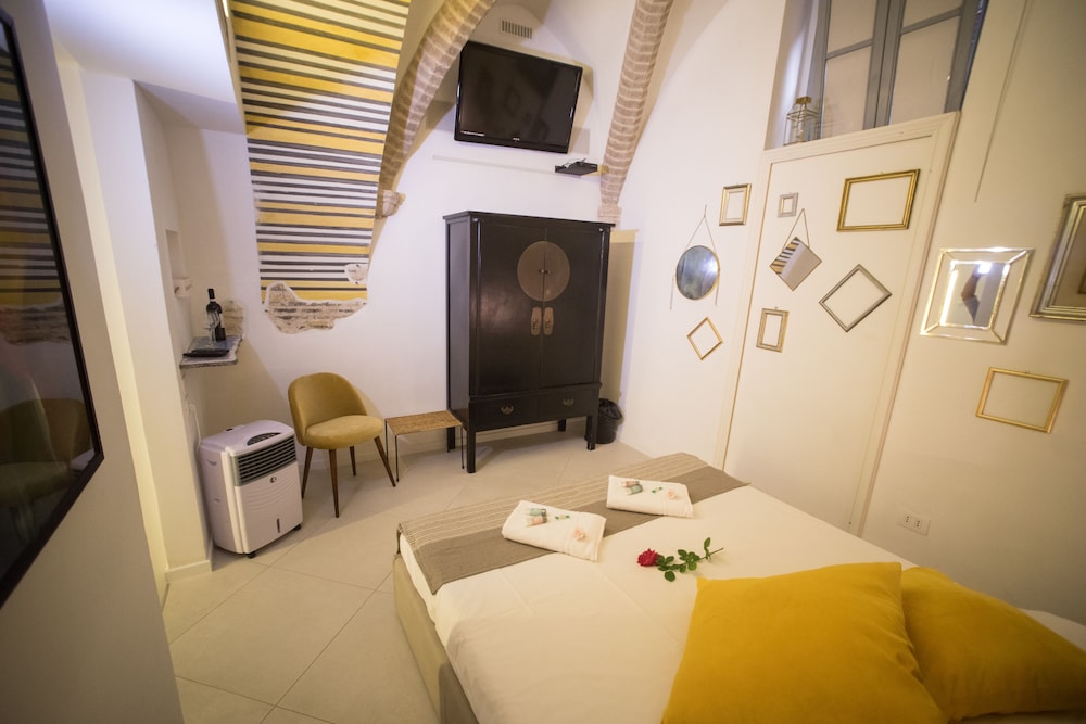 Little Italy Hostel 21/32