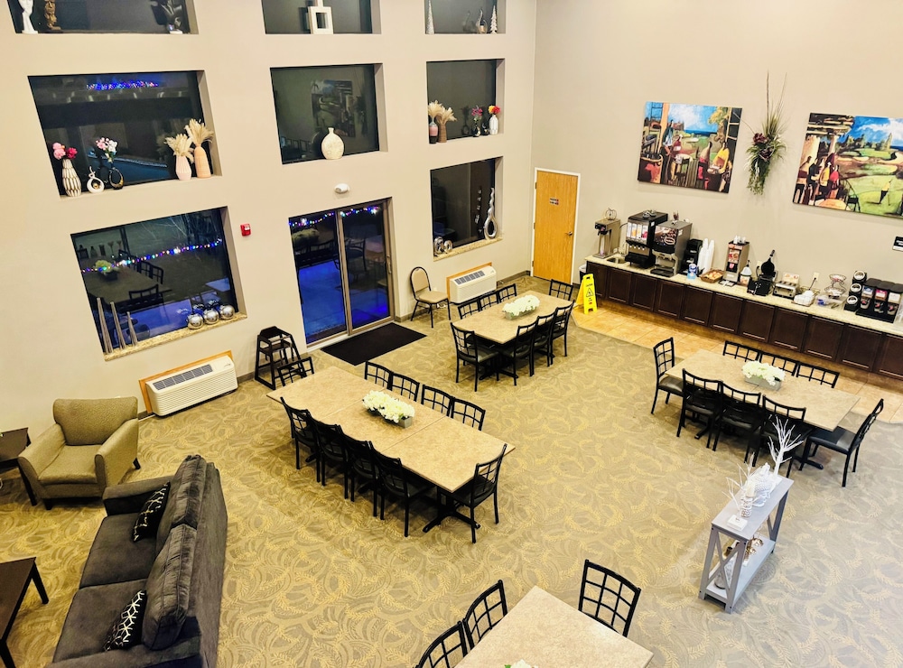 Qube Hotel Polk City 14/39