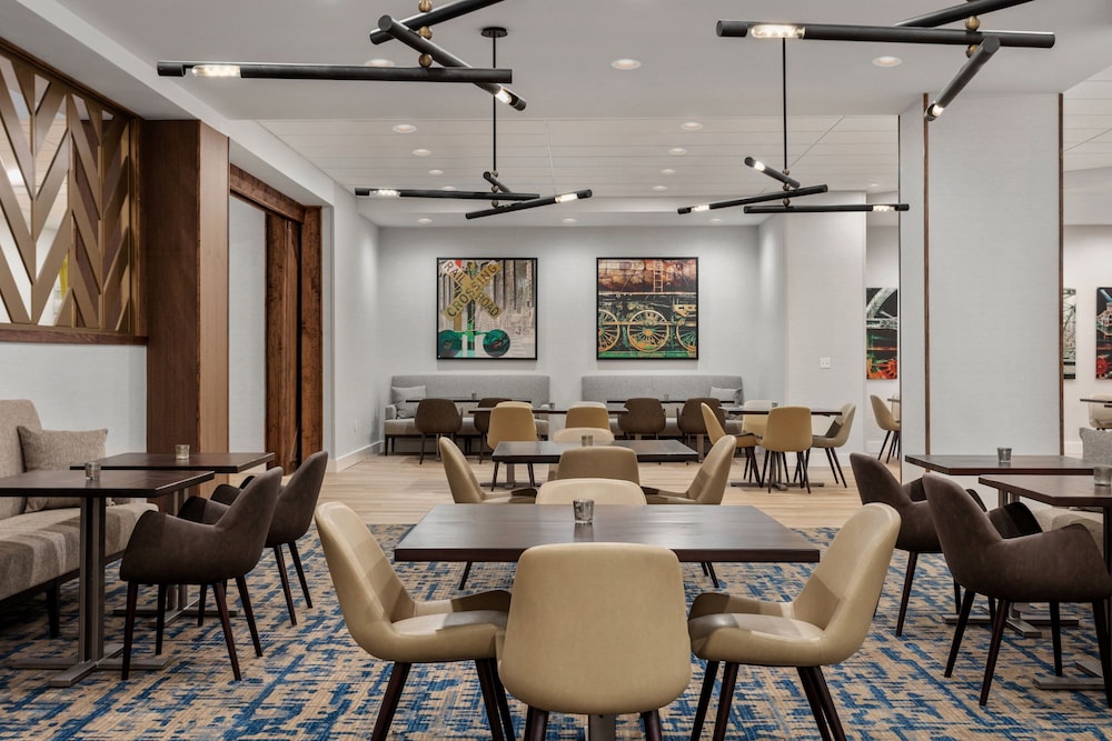 Delta Hotels by Marriott Bristol 43/48