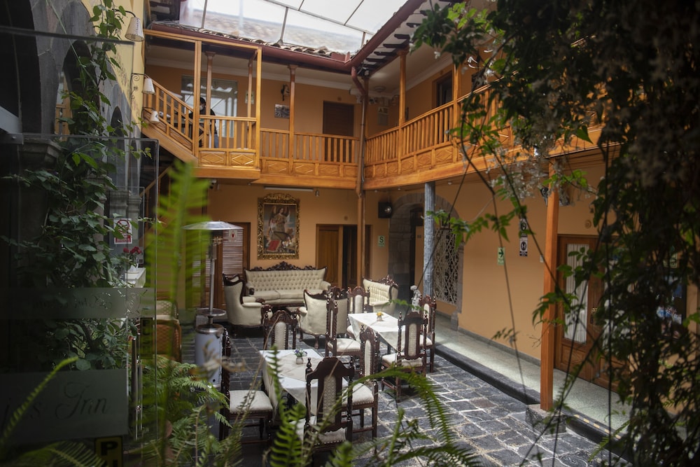 Hotel Rojas 2/68