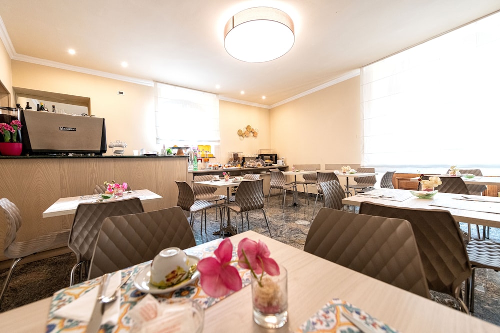 Hotel Corso 20/27