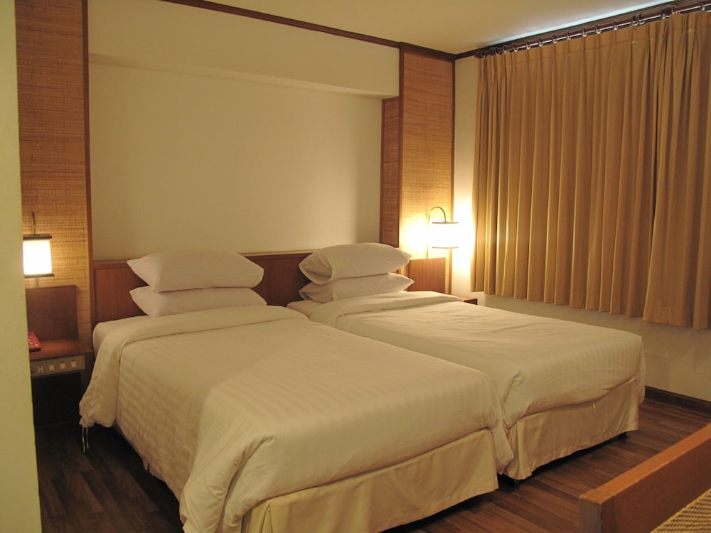 Dusit Hotel 27/50