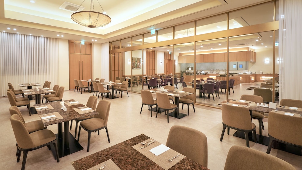 Mercure Ambassador Jeju 35/46