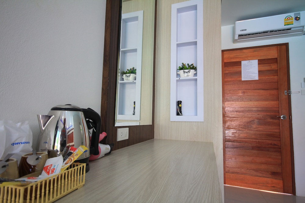 Lanta Fevrier Resort 50/59