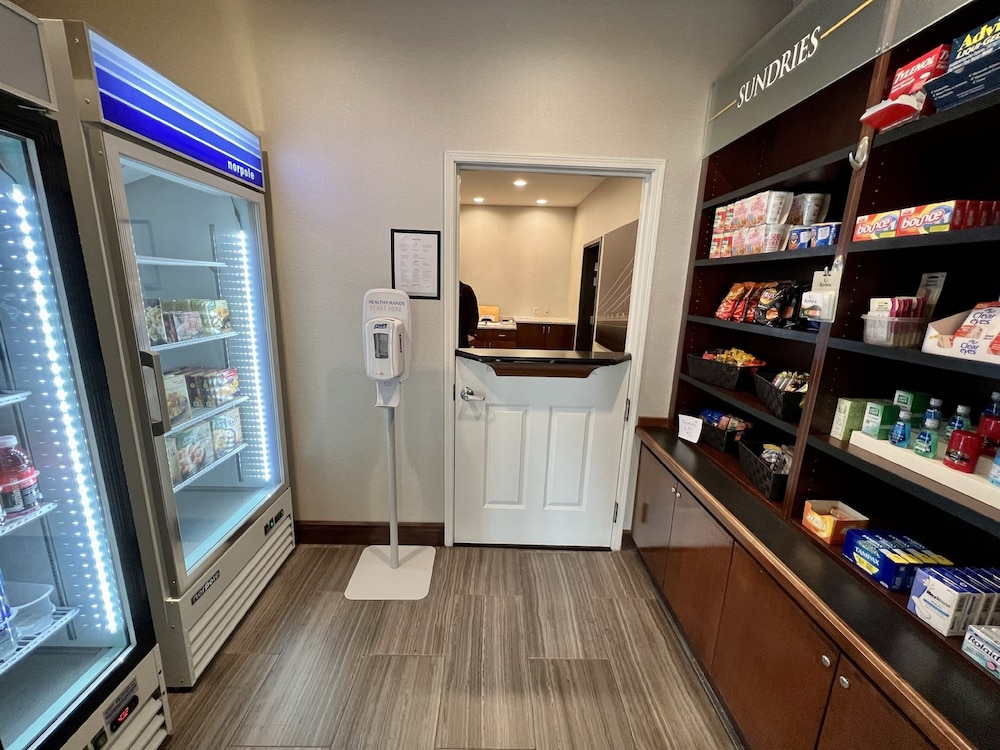 STAYBRIDGE SUITES DETROIT-NOVI 33/60