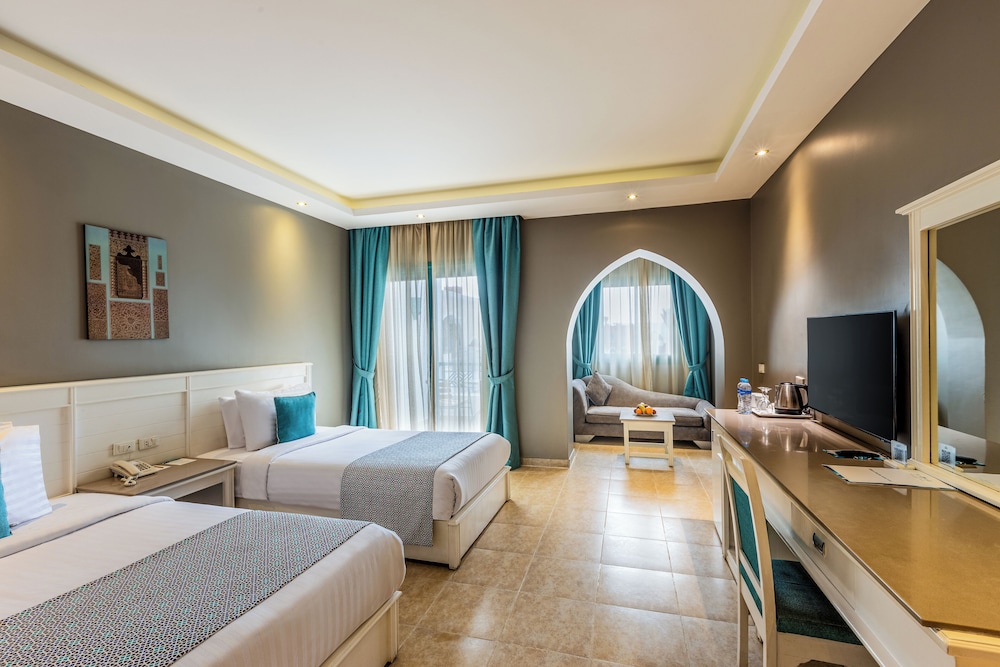 Superior Room Partial Sea View