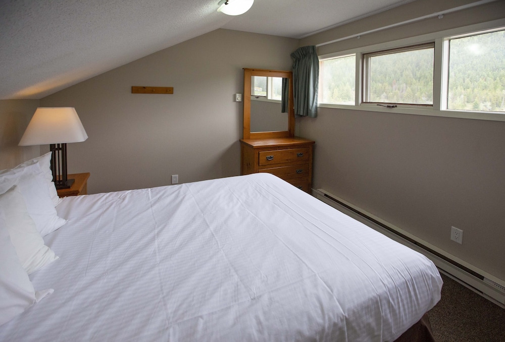 Panorama Vacation Retreat at Horsethief Lodge 16/70