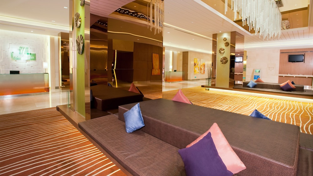 Holiday Inn Pudong 8/76