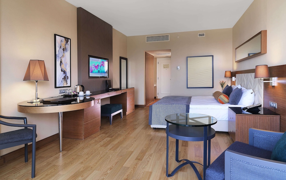 Imperial Turkiz Resort Hotel 24/50