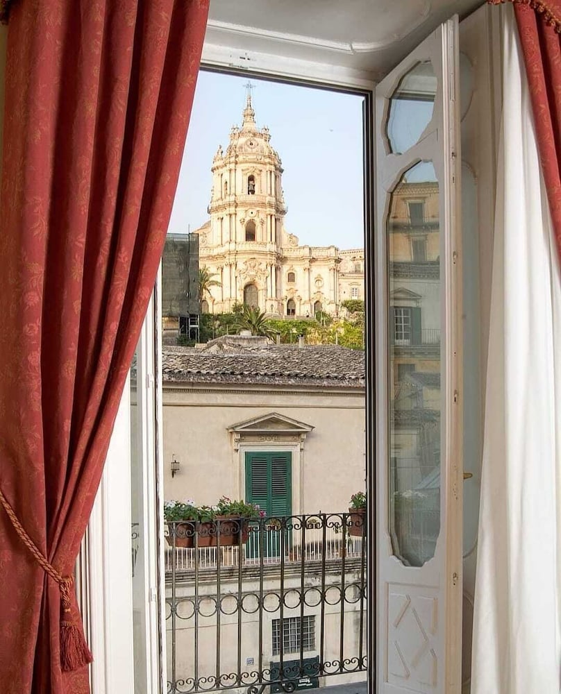 PALAZZO IL CAVALIERE B&B DE CHARME 8/68