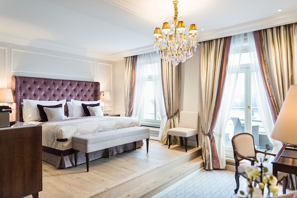 Fairmont Vier Jahreszeiten 16/75