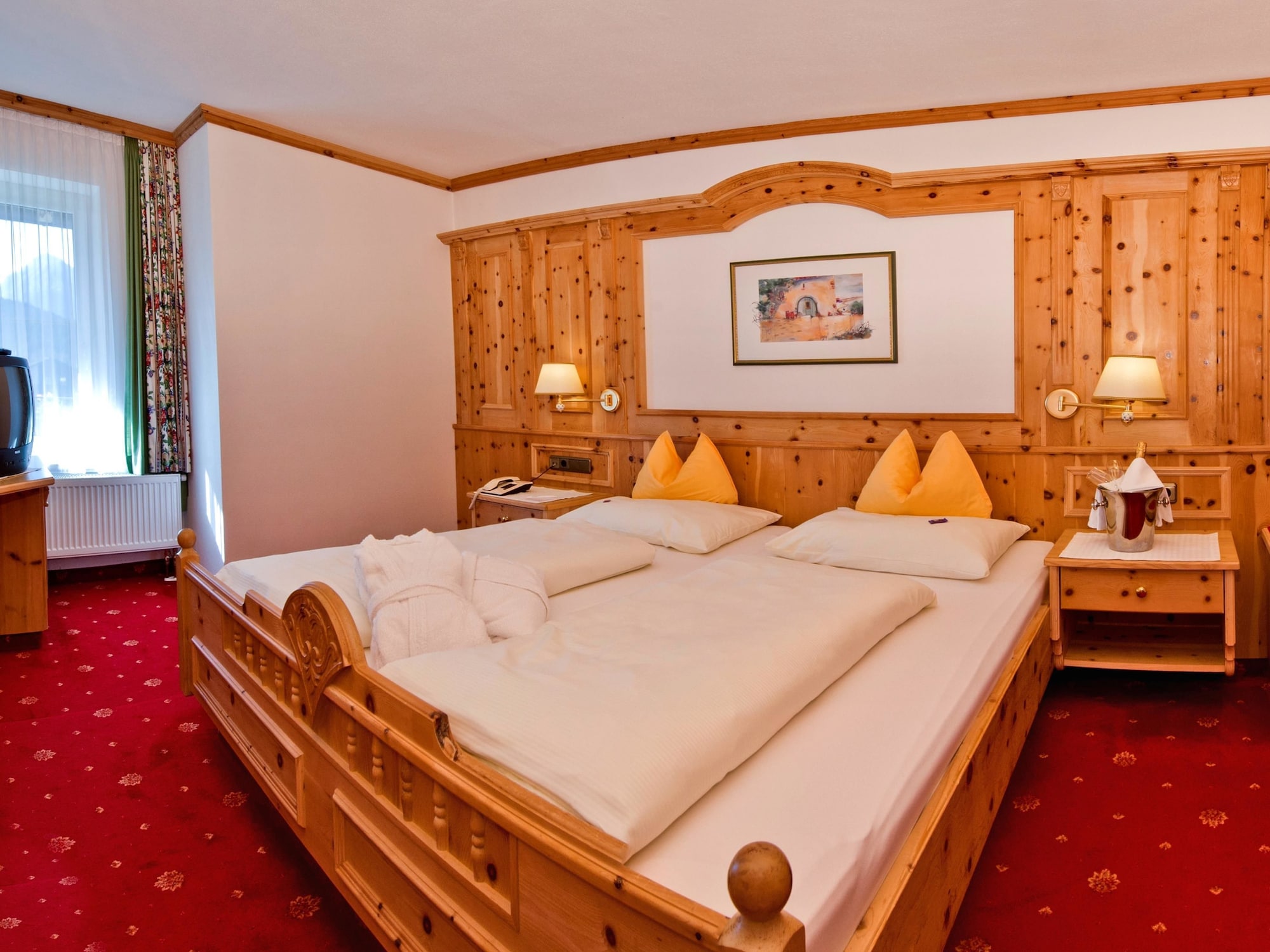 SUPERIOR, DOUBLE BED, BALCONY