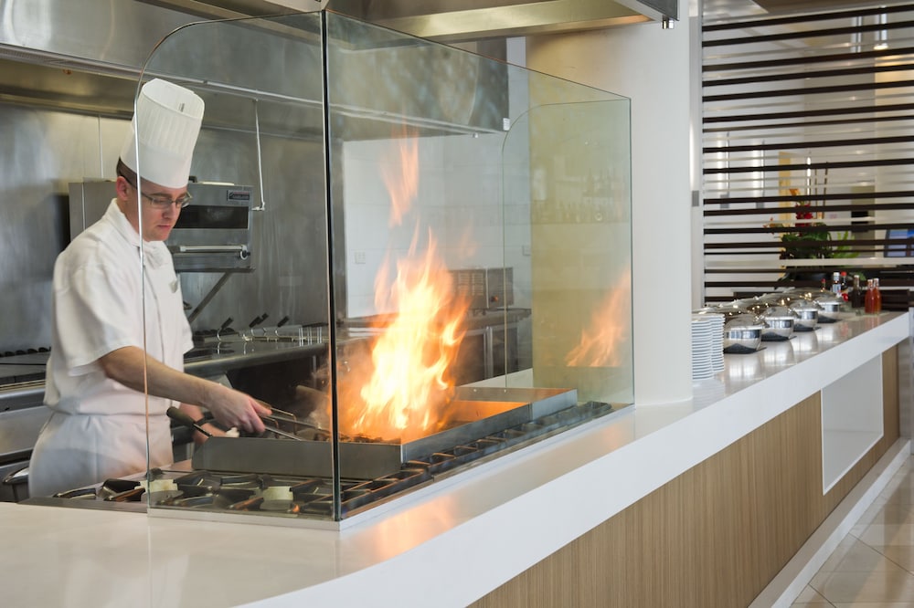 NOVOTEL BRISBANE AIRPORT 8/50