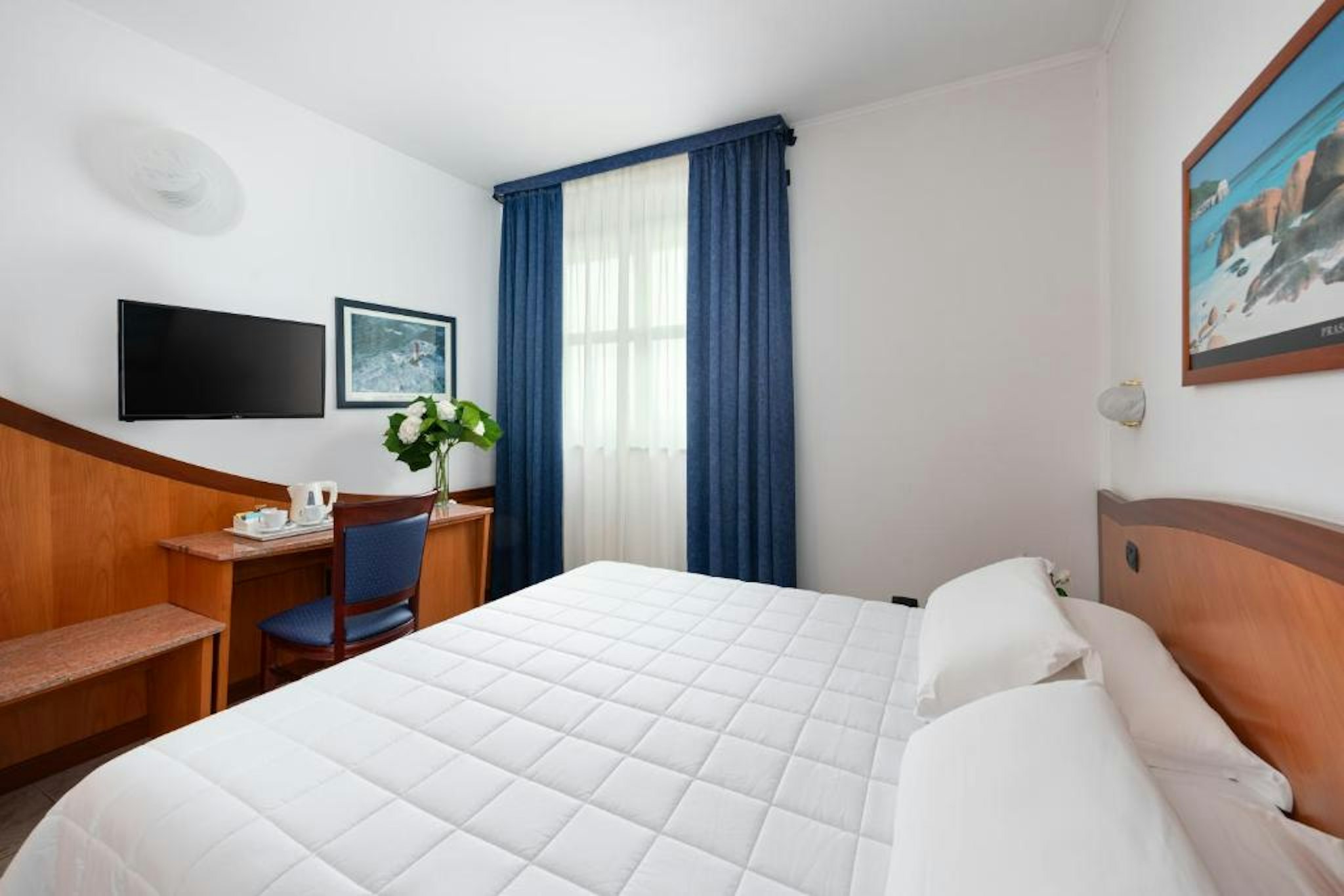 Rivoli Hotel 3/36