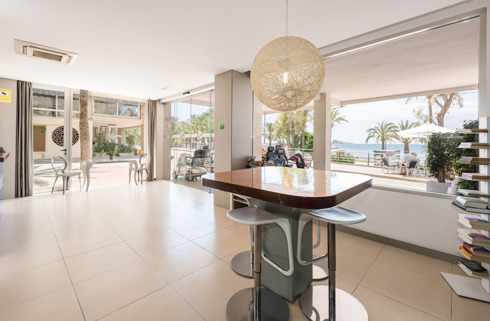 Apartamentos Atlantida 10/70