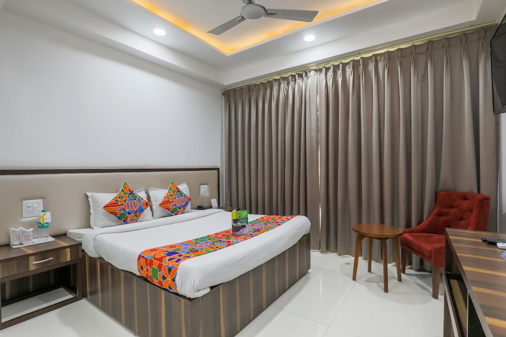 Fabhotel Sapphire Inn Mansarovar 17/50