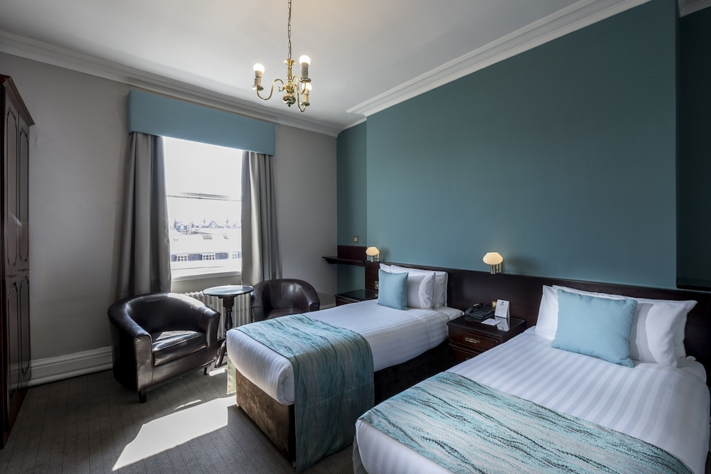 Royal Clifton Hotel 4/51