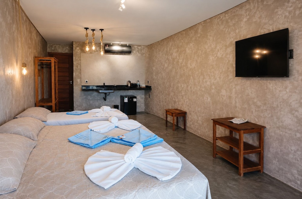 Classic, Triple, 1 Double and 1 Single Bed, Partial Sea View