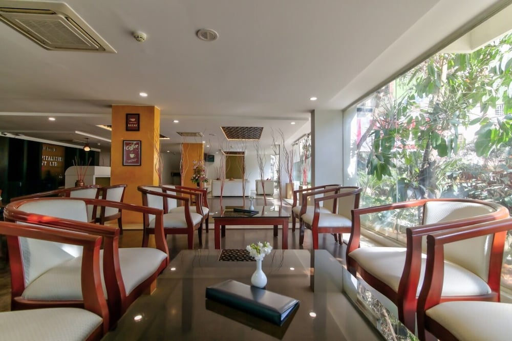 Icon Suites By Bhagini 40/50