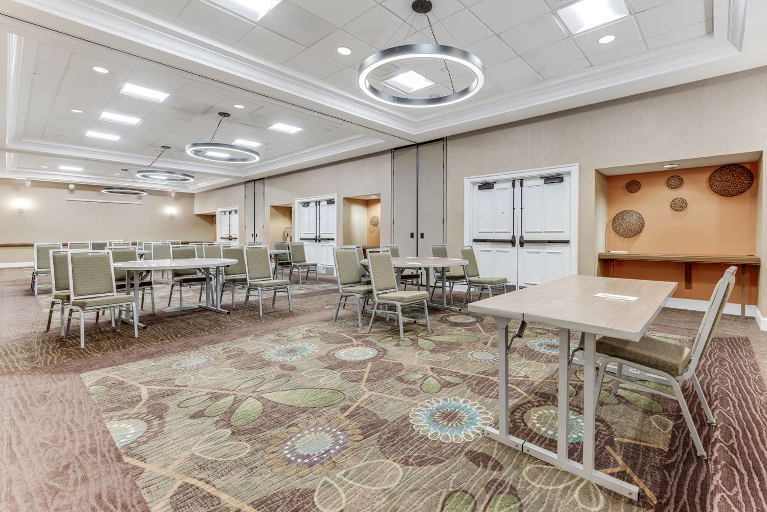 Sonesta Anaheim Resort Area 39/47