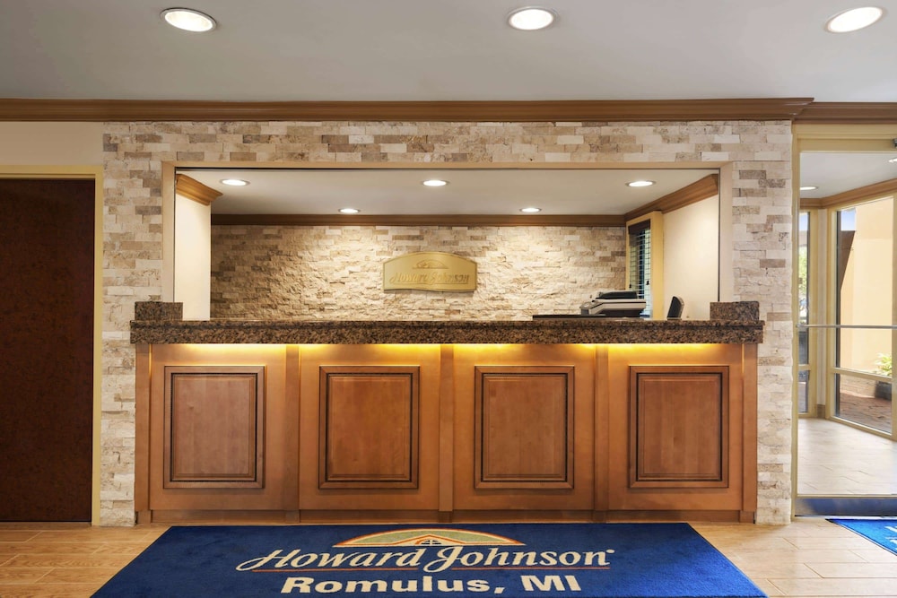 Howard Johnson By Wyndham Romulus Detroit Metro Airport 8/24