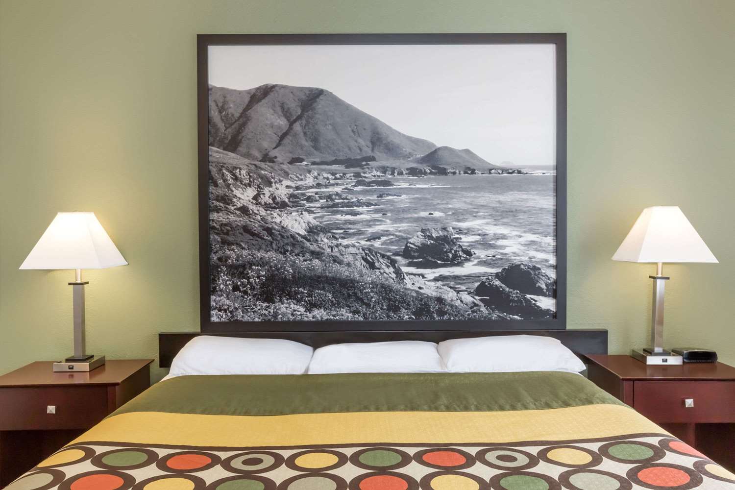 Super 8 by Wyndham Monterey 5/7