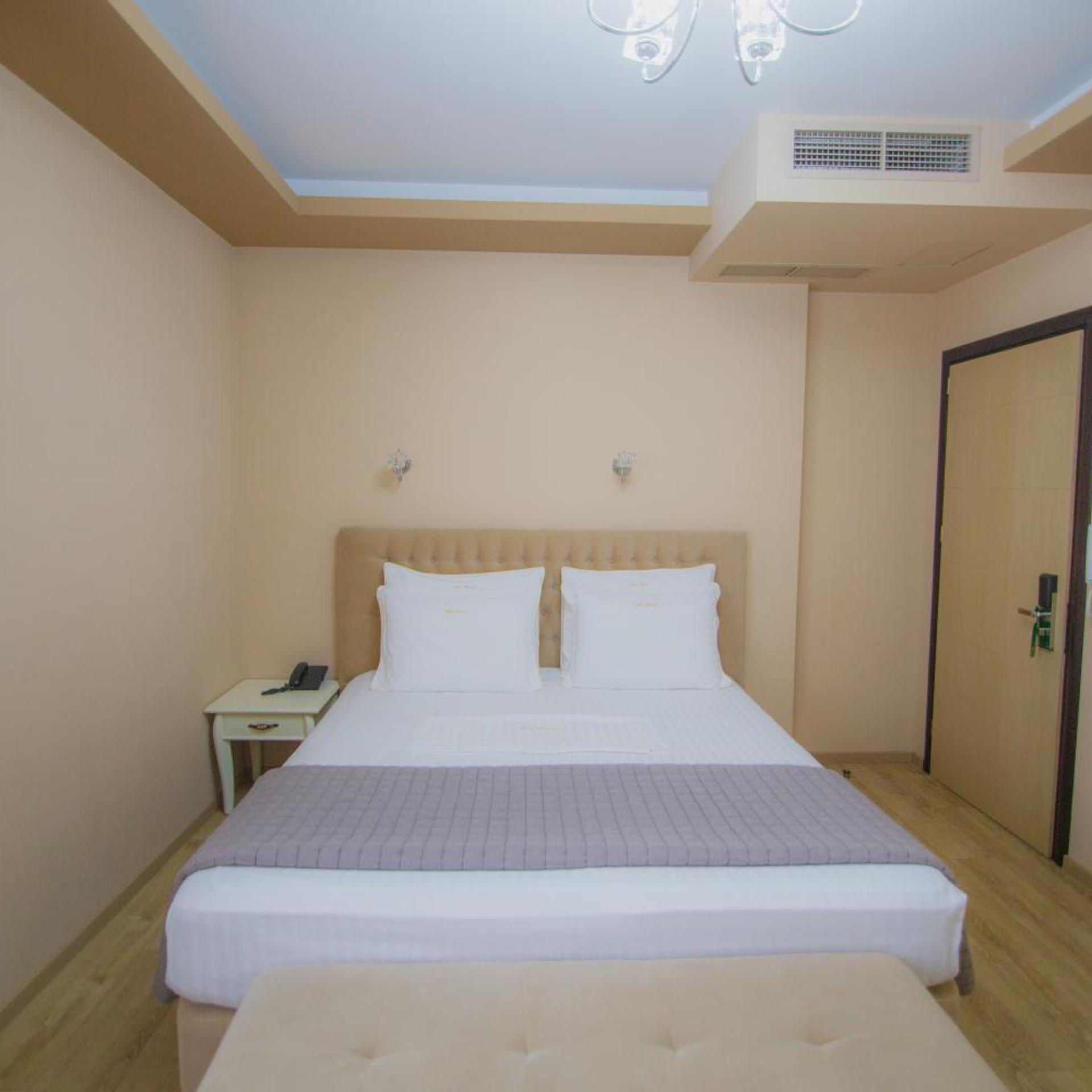 Christi's Hotel Borova 14/60