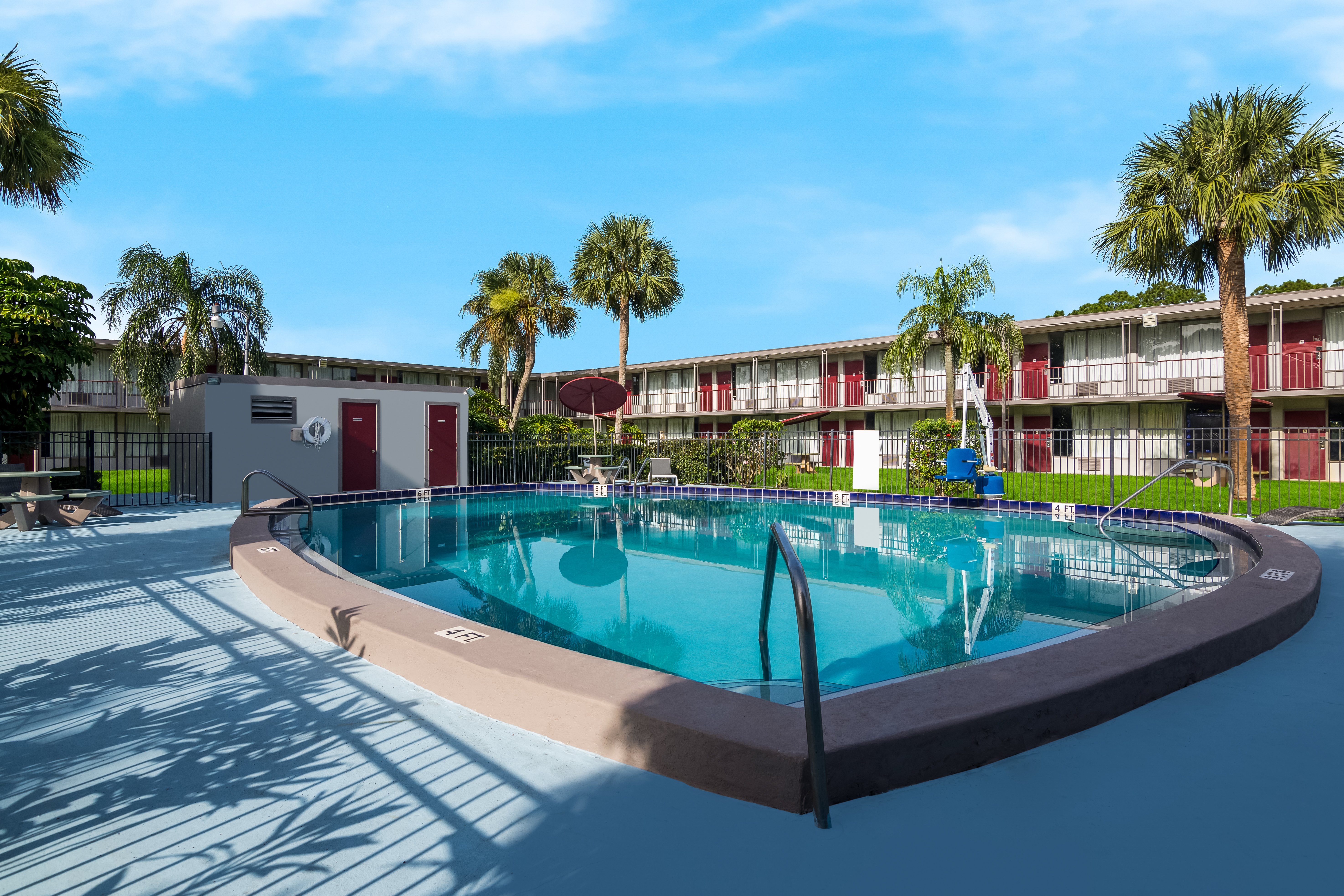 Studio 6 Vero Beach, FL 13/34