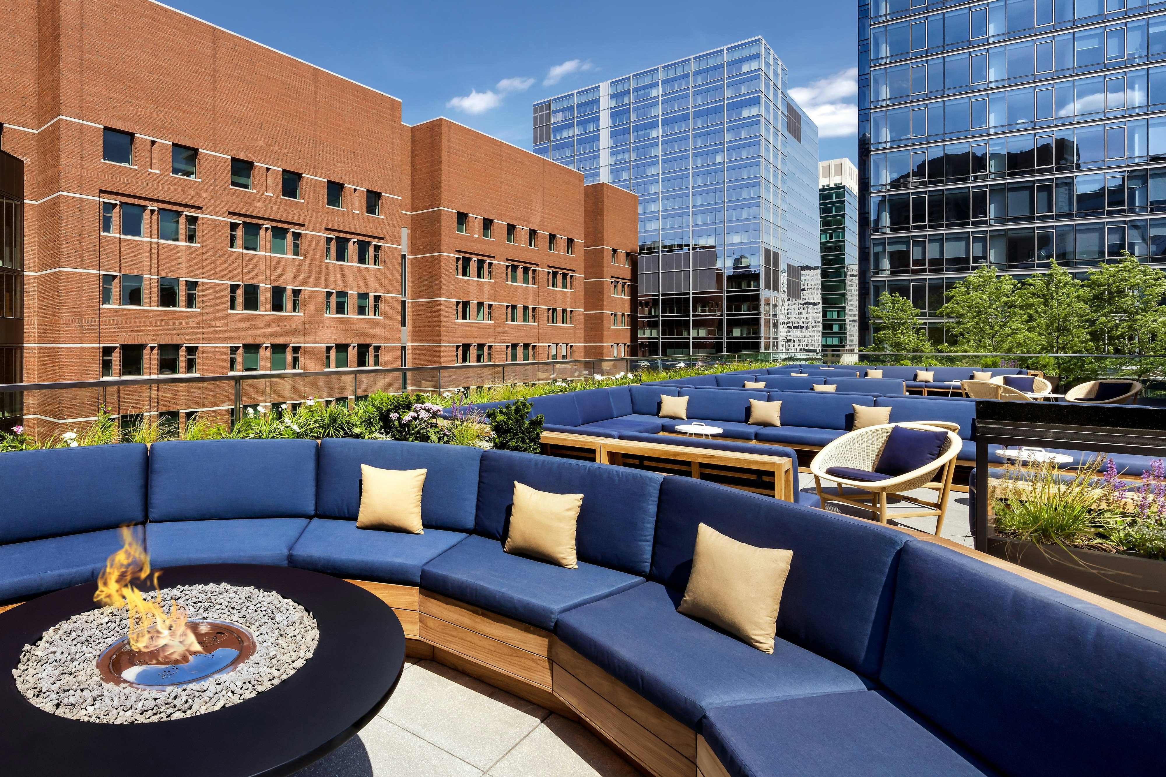 The Envoy Hotel, Autograph Collection 5/10